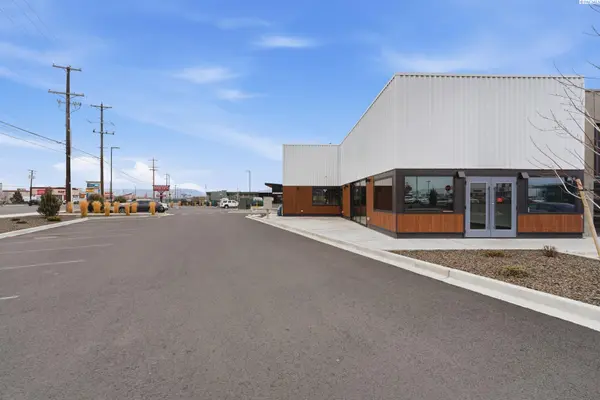 1802 S 1st, Yakima, WA 98903
