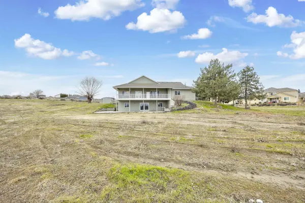 4340 Rosencrans Road, West Richland, WA 99353