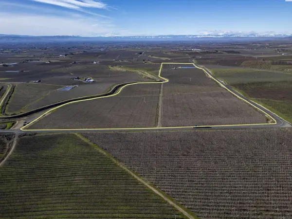 120 Barbee Rd, Zillah, WA 98953