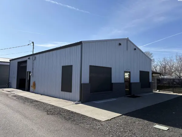 1416 W Ainsworth, Pasco, WA 99301