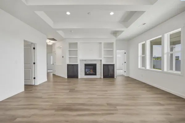204 Scott Rd, Prosser, WA 99350