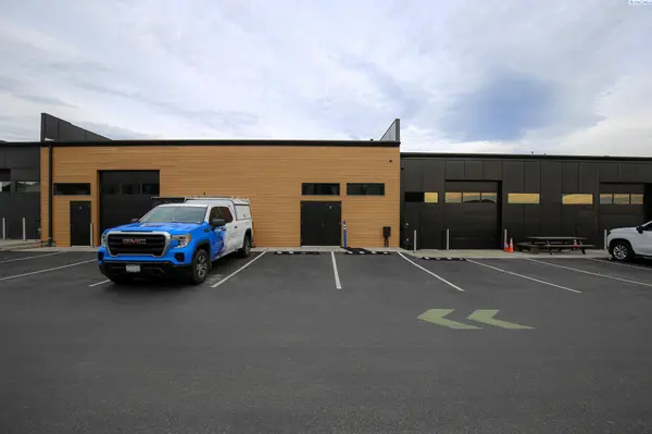5804 Road 90 #D, Pasco, WA 99301