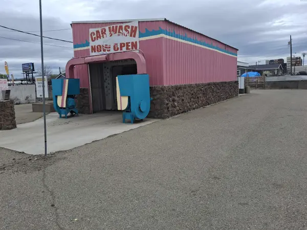 206 N 1St Street, Sunnyside, WA