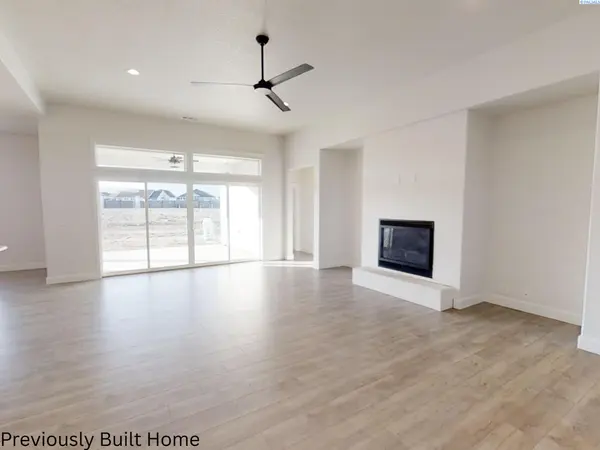 11812 Scion Ln, Pasco, WA 99301