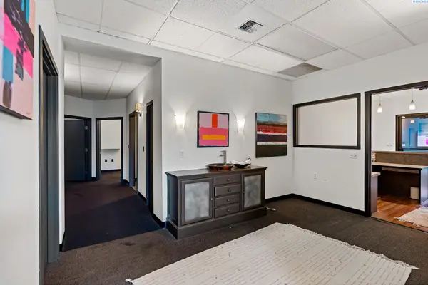 2501 Racquet Ln #101, Yakima, WA 98902
