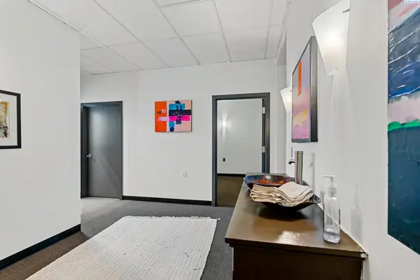 2501 Racquet Ln #101, Yakima, WA 98902