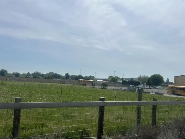 NKA 2nd Ave, Granger, WA 98932