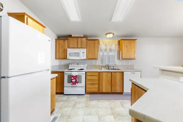 312 S Columbia Center Blvd ##45, Kennewick, WA 99336