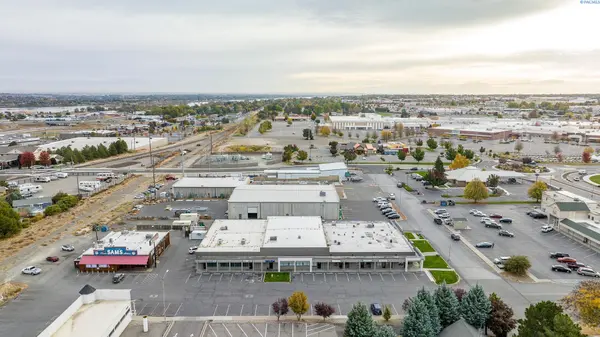 8382 Gage Blvd #P, Kennewick, WA 99336