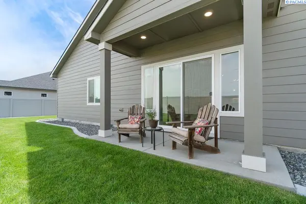 231 Schrute Rd, Prosser, WA 99350