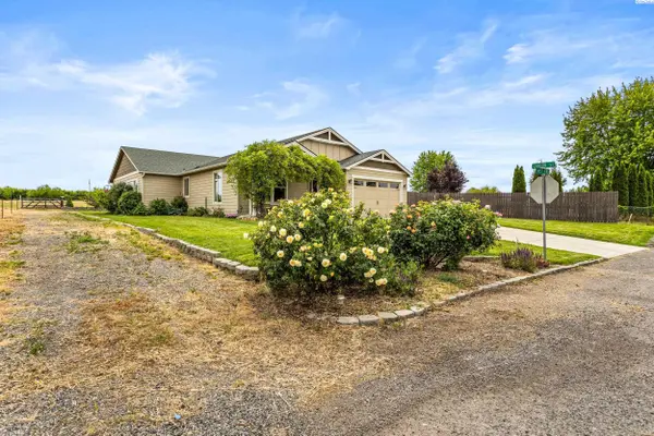 1720 W King Street, Grandview, WA 98930