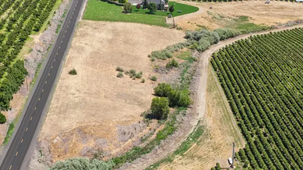 8002 NKA McCreadie Rd., Prosser, WA 99350