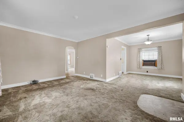 706 N ASHLAND AVE, West Peoria, IL 61604