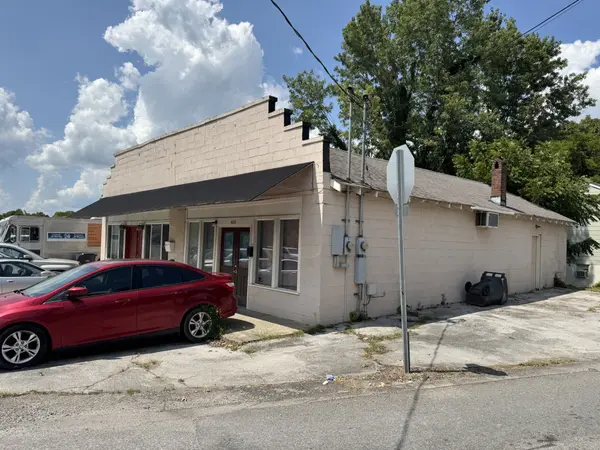 400 Hatcher Ln, Columbia, TN 38401