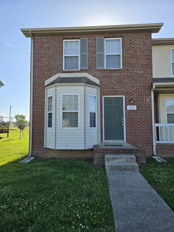 233 Tree Line Dr, Oak Grove, KY 42262