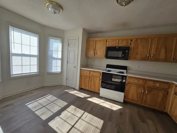 241 Tree Line Dr, Oak Grove, KY 42262