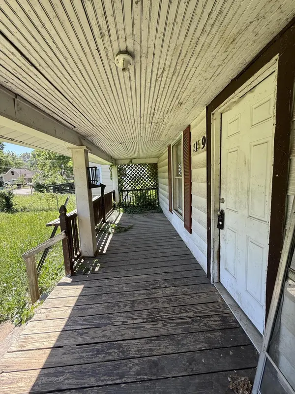 2159 N Taylor AVE, Springfield, MO 65803