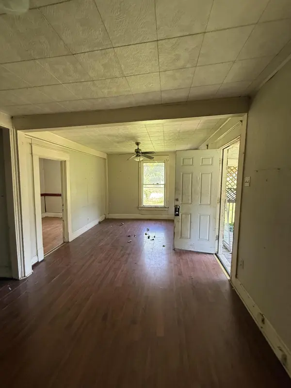 2159 N Taylor AVE, Springfield, MO 65803