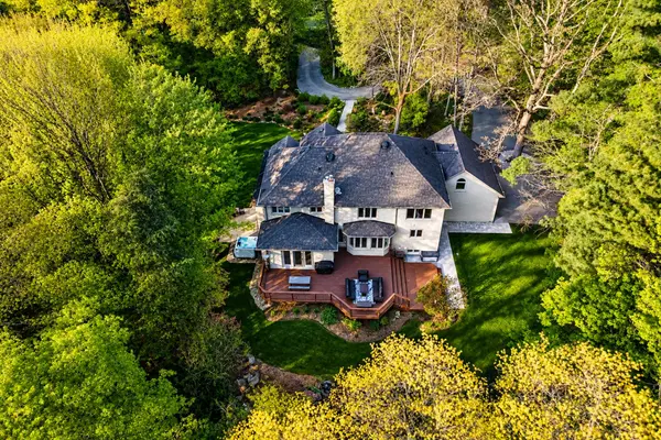 18 Elder CRES, Hamilton, ON L0R 1R0