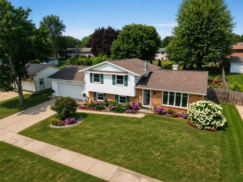 552 MENLO PARK RD, Green Bay, WI 54302