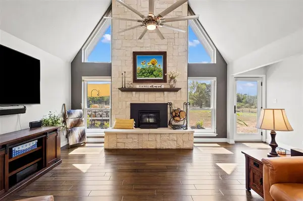 668 Cleve Cole Road, Denison, TX 75021