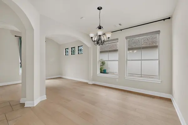 4804 Taurus WALK, Austin, TX 78738