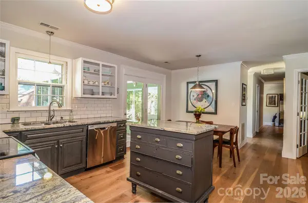 500 Laurel Fork DR, Matthews, NC 28105