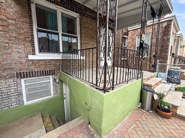247 E 26th ST, Brooklyn, NY 11226