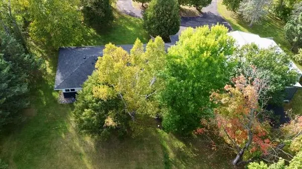1329 Isleview RD, Grand Rapids, MN 55744
