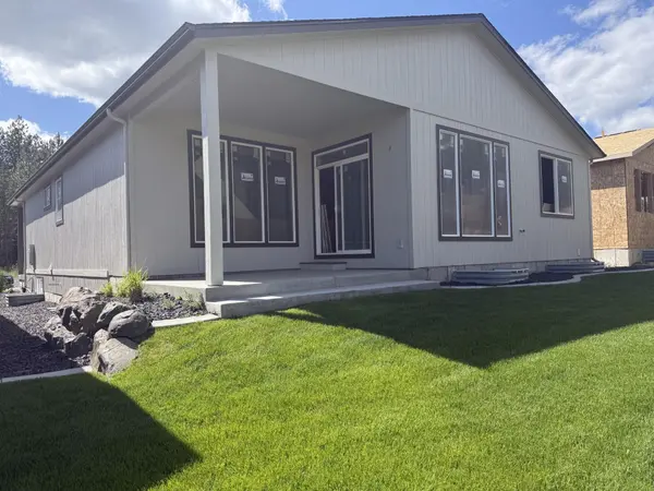 3327 S MORRILL Ln, Spokane, WA 99223