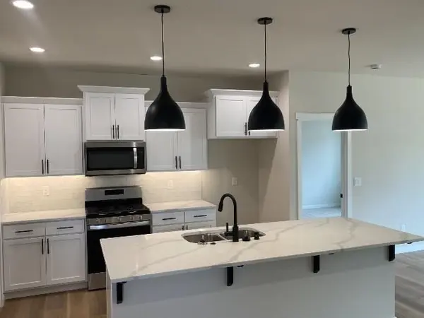3327 S MORRILL Ln, Spokane, WA 99223
