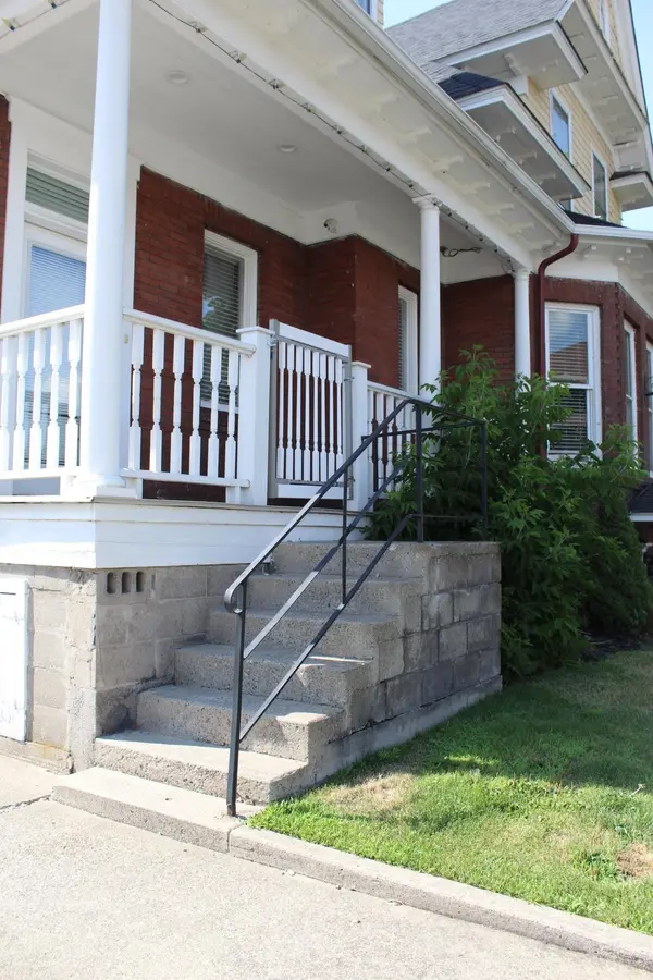 1001 AUGUSTA Ave, Spokane, WA 99205