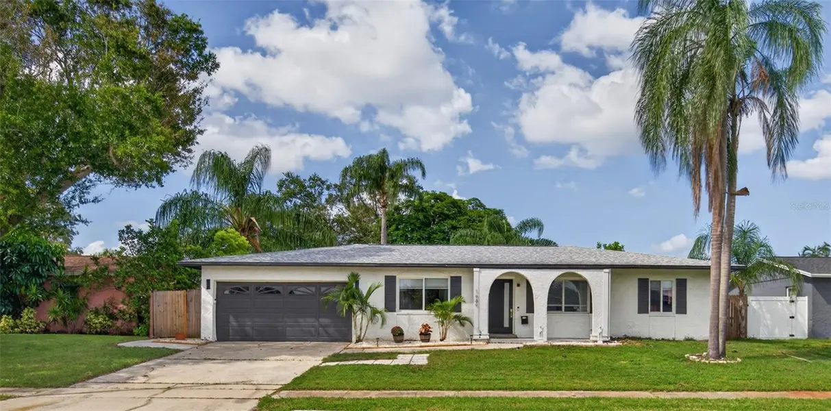 1689 PENNSYLVANIA AVE NE, St Petersburg, FL 33703
