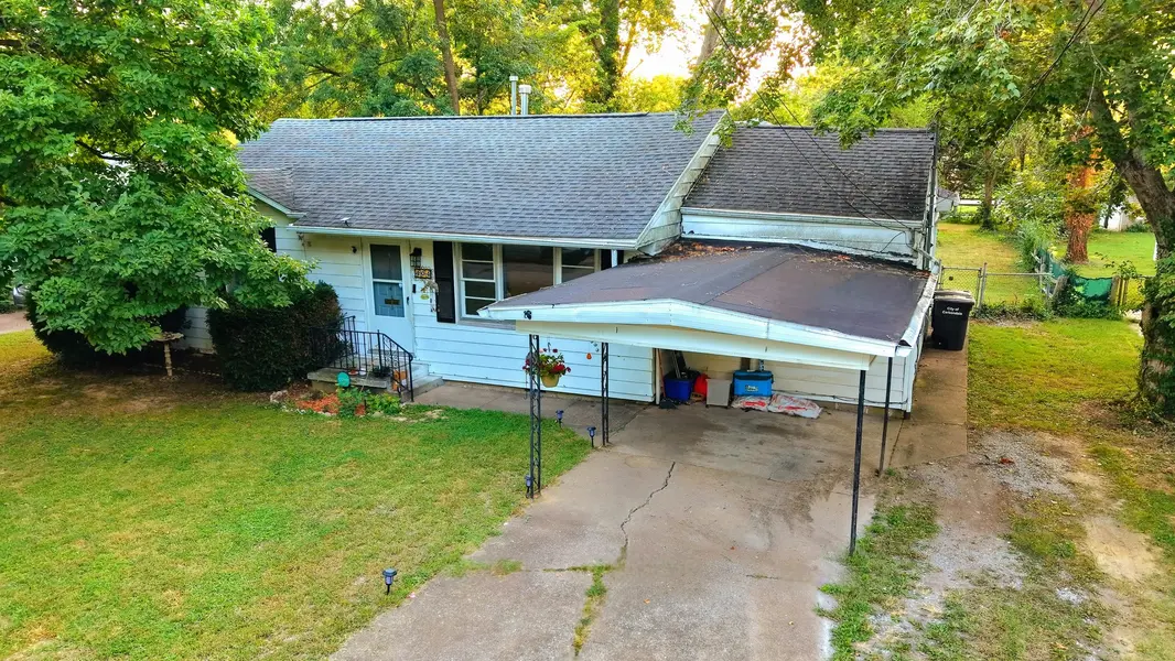 404 N Smith ST, Carbondale, IL 62901