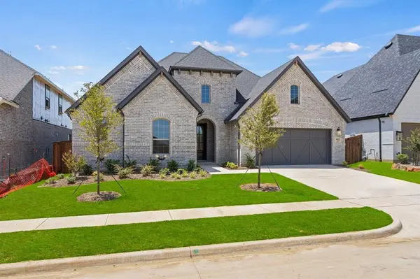 4912 Sandbrock Parkway, Aubrey, TX 76227