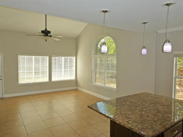 2910 S PHOENIX CV, Round Rock, TX 78665
