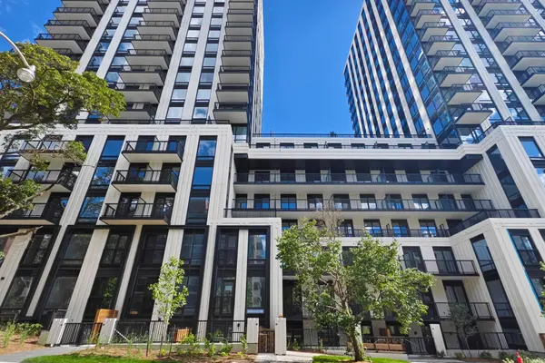 91 Montclair AVE #837, Toronto C03, ON M5P 0B1