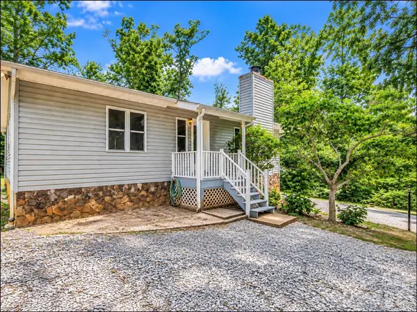 1943 Landrum RD, Columbus, NC 28722