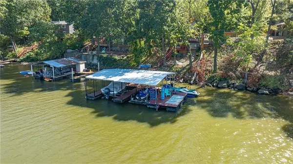 26307 Santa Barbara DR, Edwards, MO 65326