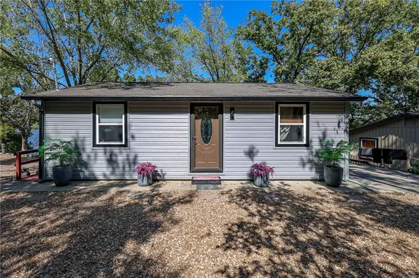 26307 Santa Barbara DR, Edwards, MO 65326