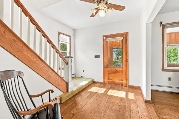 8 Lancaster AVE, Montrose, NY 10548