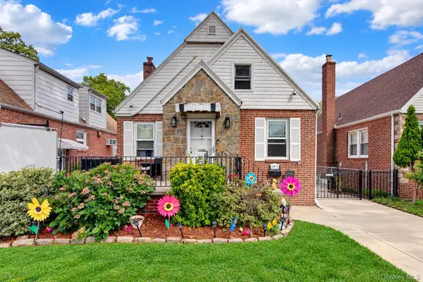 138-33 62nd RD, Flushing, NY 11367
