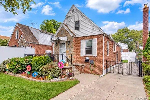138-33 62nd RD, Flushing, NY 11367