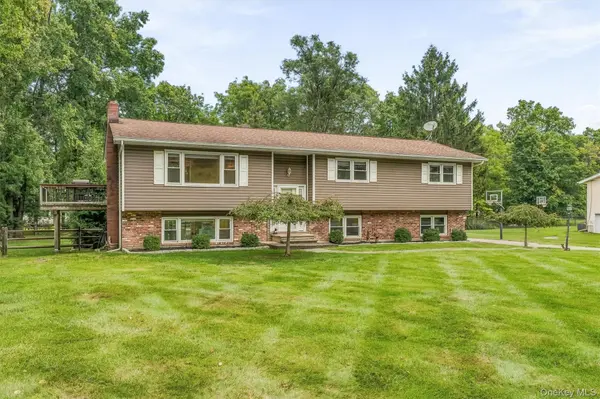 189 Woodcock Mtn RD, Washingtonville, NY 10992
