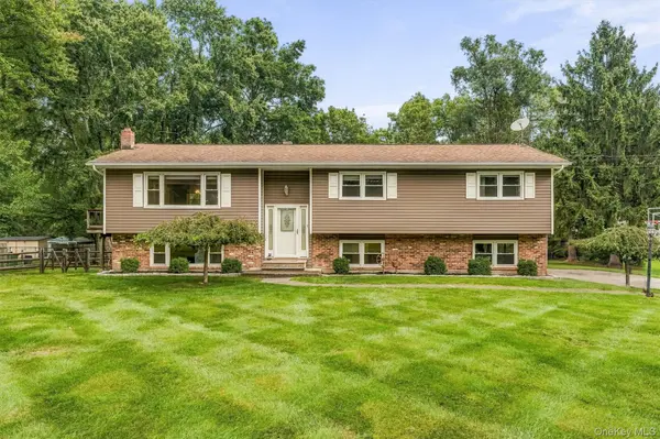 189 Woodcock Mtn RD, Washingtonville, NY 10992