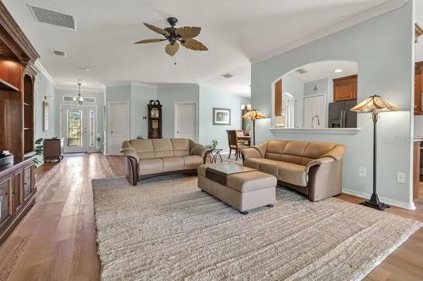 5811 GREENBRIAR LOOP, Leesburg, FL 34748