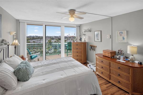 1 KEY CAPRI #704W, Treasure Island, FL, 33706 photo 23