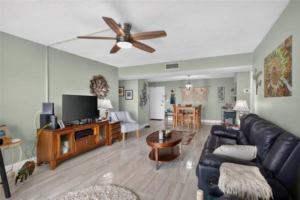 1 KEY CAPRI #704W, Treasure Island, FL, 33706 photo 20
