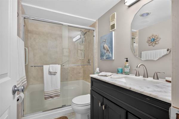1 KEY CAPRI #704W, Treasure Island, FL, 33706 photo 34