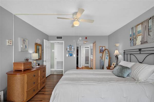 1 KEY CAPRI #704W, Treasure Island, FL, 33706 photo 25